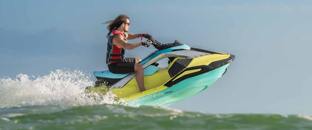 Best New Jet Skis Under 10k [SeaDoo vs. Yamaha vs. Kawi] jetdrift